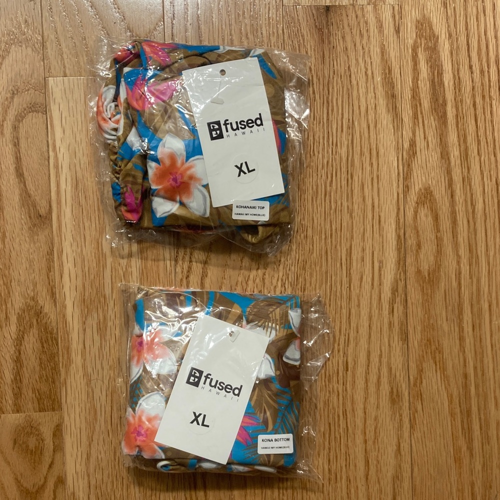 Fused Hawaii Floral Bikini Set - XL Hawaii my home, Kona bottom and K top